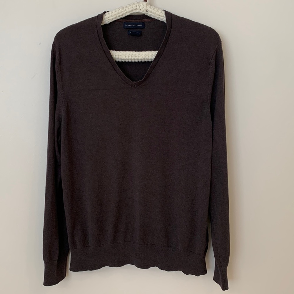 Banana Republic Men’s V-neck Sweater